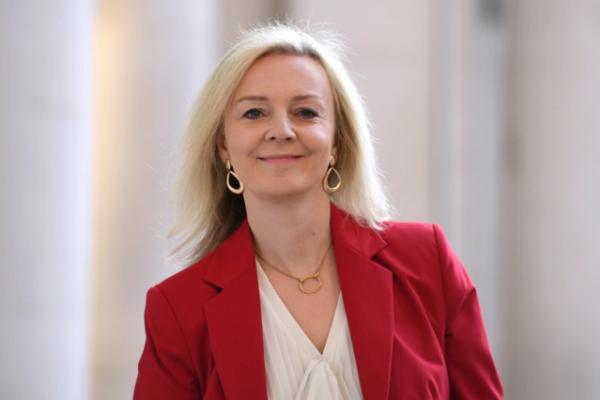 Liz Truss rushes to the aid of 400,000 British expats in Spain – holds meeting in Madrid